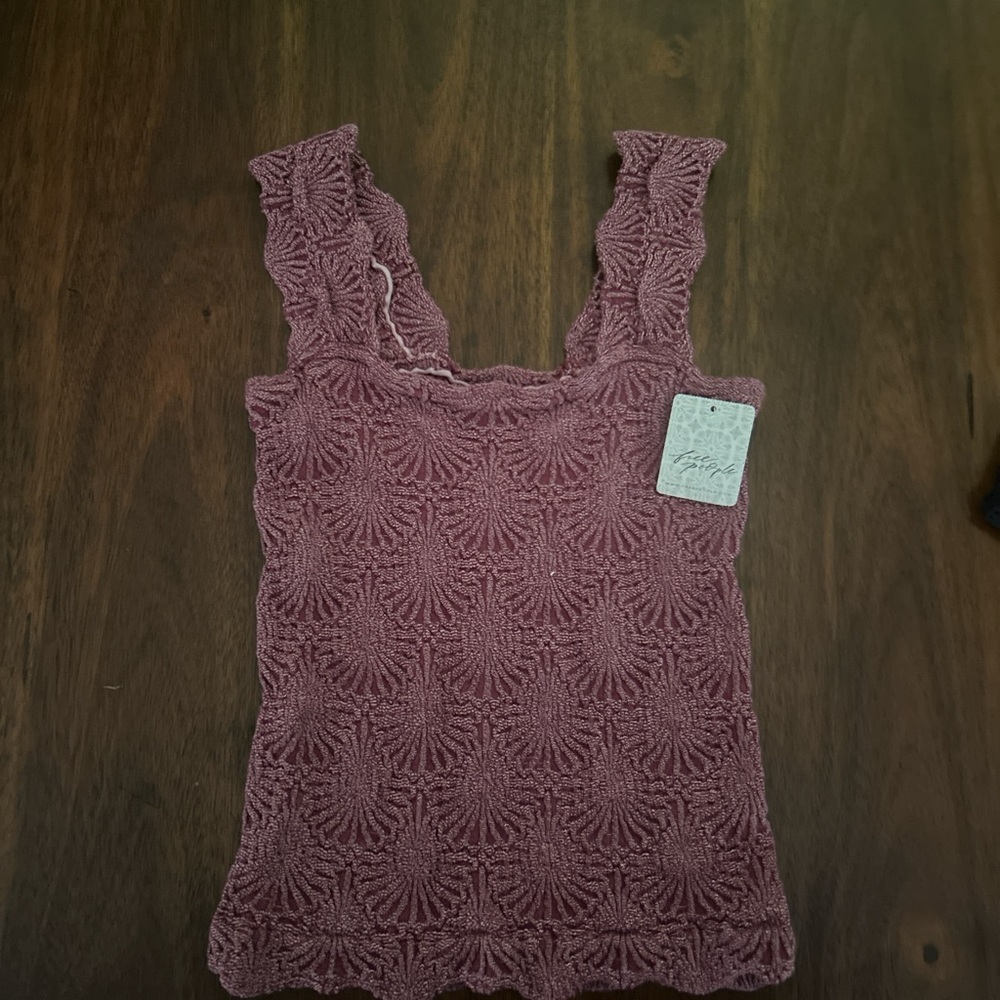 Chic Textured Sleeveless Top in Dusty Rose